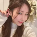 ホワイトニングサロンsourire（スリール）十条/赤羽/王子　耳ツボジュエリー